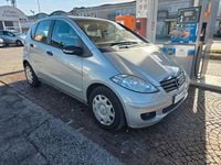 Usata Mercedes A150 Avantgarde 95 CV (69 kW) 2005 Argento Utilitaria