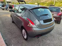 Usata Lancia Ypsilon Platinum 69 CV (50 kW) 2014 Grigio Utilitaria