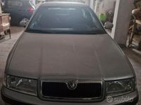 Usata Skoda Octavia Ambiente 90 CV (66 kW) 2001 Grigio Berlina