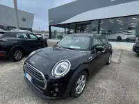 Usata Mini ONE 102 CV (75 kW) 2020 Nero Utilitaria