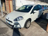 Usata Fiat Punto Lounge 77 CV (56 kW) 2014 Bianco Utilitaria