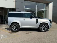 Usata Land Rover Defender 249 CV (183 kW) 2023 Argento SUV