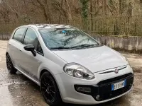 Usata Fiat Grande Punto 65 CV (47 kW) 2012 Grigio Utilitaria