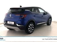 Usata Renault Captur Techno 91 CV (66 kW) 2024 Blu iron / tetto nero SUV