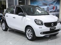 Usata Smart ForFour 71 CV (52 kW) 2016 Bianco Utilitaria