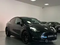 Usata Tesla Model Y Performance 185 kW (252 CV) 2023 Nero SUV