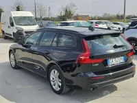 Usata Volvo V60 Momentum 163 CV (119 kW) 2021 Nero Station wagon