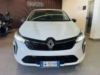 Usata Renault Clio V Evolution 91 CV (66 kW) 2024 Bianco Berlina