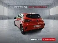 Usata Renault Clio Evolution 101 CV (74 kW) 2024 Arancione Utilitaria