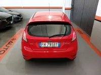 Usata Ford Fiesta 101 CV (74 kW) 2017 Rosso Utilitaria