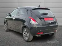 Usata Lancia Ypsilon 69 CV (50 kW) 2023 Nero Utilitaria