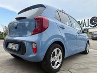 Usata Kia Picanto X-Line 65 CV (47 kW) 2022 Blu Utilitaria