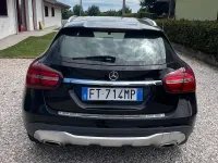 Usata Mercedes GLA200 136 CV (100 kW) 2017 Nero SUV