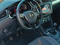 Usata VW Tiguan R-line 130 CV (95 kW) 2020 Bianco SUV