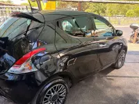 Usata Lancia Ypsilon Gold 69 CV (50 kW) 2023 Nero Utilitaria