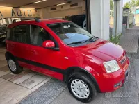 Usata Fiat Panda 4x4 60 CV (44 kW) 2010 Rosso Utilitaria