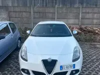 Brugt Alfa Romeo Giulietta 120 HK (88 kW) 2011 Hvid Hatchback