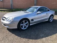 Begagnad Mercedes SL500 306 HK (225 kW) 2002 Grå Cab