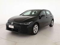 Usata VW Golf VIII Life 116 CV (85 kW) 2025 Grenadill black metallizzato Berlina