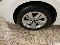 Usata VW Golf VIII Life 110 CV (80 kW) 2024 Bianco Berlina