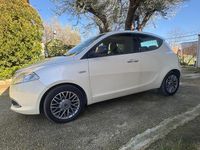 Usata Lancia Ypsilon Gold 95 CV (69 kW) 2012 Bianco Utilitaria