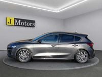 Käytetty Ford Focus ST-Line 125 HP (91 kW) 2024 Metallizzato Sedan