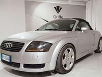 Usata Audi TT Roadster 224 CV (164 kW) 2002 Argento Cabrio