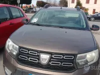 Begagnad Dacia Sandero Stepway 90 HK (66 kW) 2019 Brun Sedan