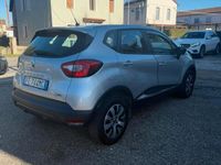 Usata Renault Captur Intens 90 CV (66 kW) 2016 Grigio SUV