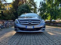 Usata Mercedes B200 156 CV (114 kW) 2015 Grigio Monovolume