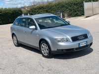 Begagnad Audi A4 130 HK (95 kW) 2003 Grå Kombi