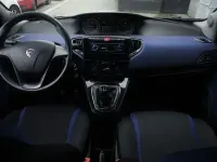 Usata Lancia Ypsilon Silver 69 CV (50 kW) 2017 Argento Utilitaria