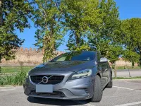 Usata Volvo V40 R-Design 120 CV (88 kW) 2017 Grigio Berlina