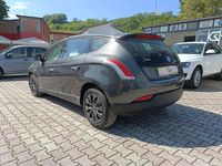 Usata Lancia Delta Silver 120 CV (88 kW) 2012 Grigio Utilitaria