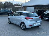 Usata Hyundai i20 Comfort 90 CV (66 kW) 2016 Grigio Berlina