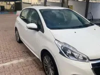 Usata Peugeot 208 Active 82 CV (60 kW) 2016 Bianco Utilitaria