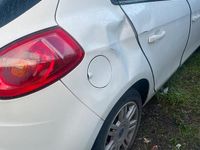 Usata Fiat Bravo 105 CV (77 kW) 2010 Bianco Utilitaria