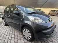 Usata Peugeot 107 Urban Move 68 CV (50 kW) 2008 Grigio Utilitaria