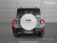 Begagnad Jeep Wrangler Overland 380 HK (279 kW) 2023 Grå SUV