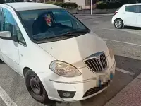 Usata Lancia Musa 90 CV (66 kW) 2011 Monovolume