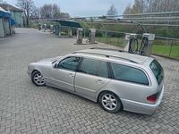 Usata Mercedes E220 Avantgarde 143 CV (105 kW) 2002 Station wagon