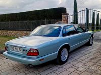 Usata Jaguar XJ8 237 CV (174 kW) 1998 Argento Berlina