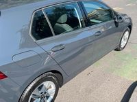 Usata VW Golf VIII Life 131 CV (96 kW) 2023 Grigio Berlina