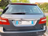 Usata Mercedes E350 265 CV (194 kW) 2010 Grigio Station wagon