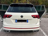 Usata VW Tiguan R-line 150 CV (110 kW) 2022 Bianco SUV