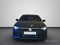 Usata VW Golf VIII Style 265 CV (194 kW) 2025 Grigio Berlina