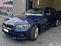 Usata BMW 320e Advantage 163 CV (119 kW) 2022 Phytonic blue Station wagon