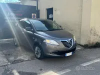 Usata Lancia Ypsilon Gold 95 CV (69 kW) 2013 Grigio Utilitaria