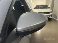 Usata Peugeot 208 75 CV (55 kW) 2021 Bianco Utilitaria