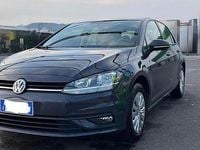 Usata VW Golf VII SE 105 CV (77 kW) 2018 Nero Utilitaria